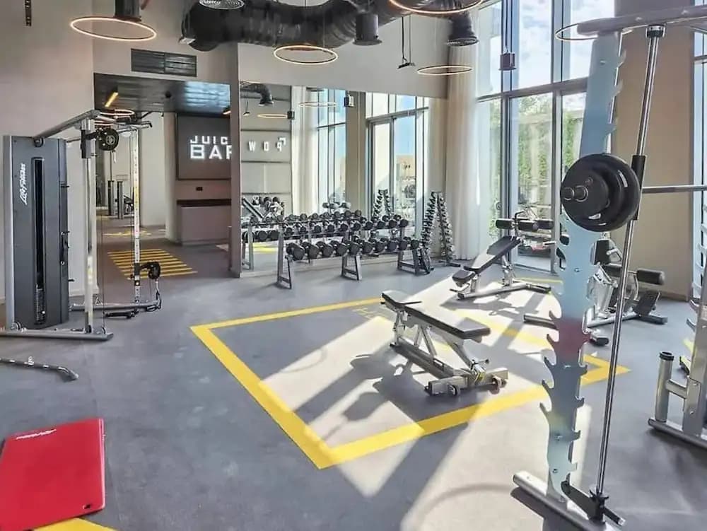 Aya - Outstanding 1BR Apartment With Amazing Creek Views - photo 9