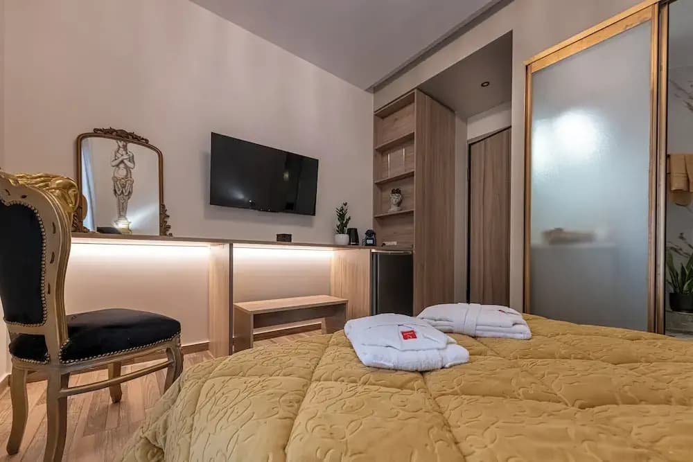 Koukaki Luxury Suites - photo 4
