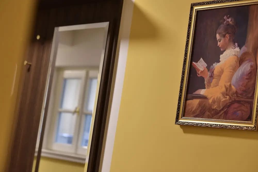 Kaiserstein Palace Apartments - photo 13