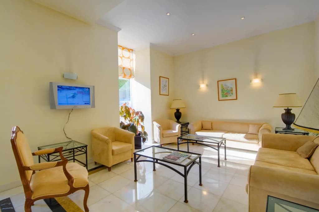 Hotel Avenida Park - photo 10