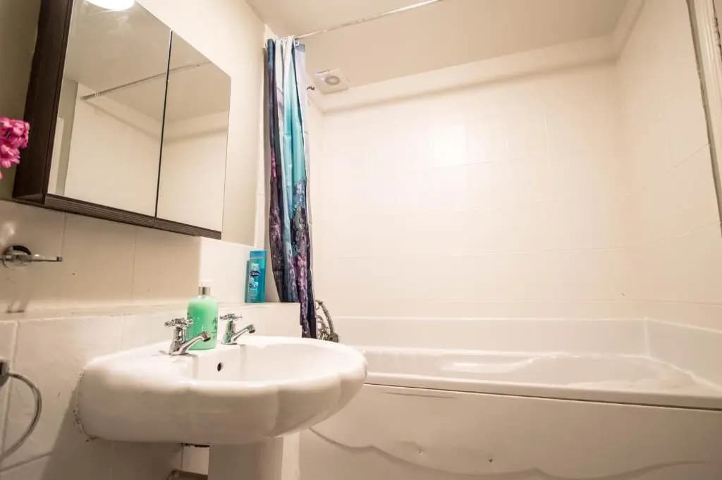 Montgomery Apartments - Crighton - photo 8