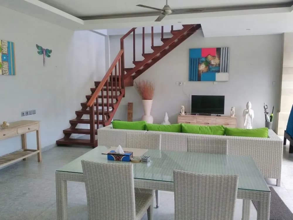 Sunshoot Villa Sandat - photo 13