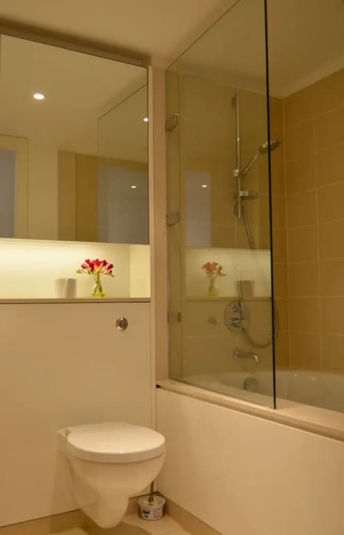 1 Bedroom Central Apartment - photo 8