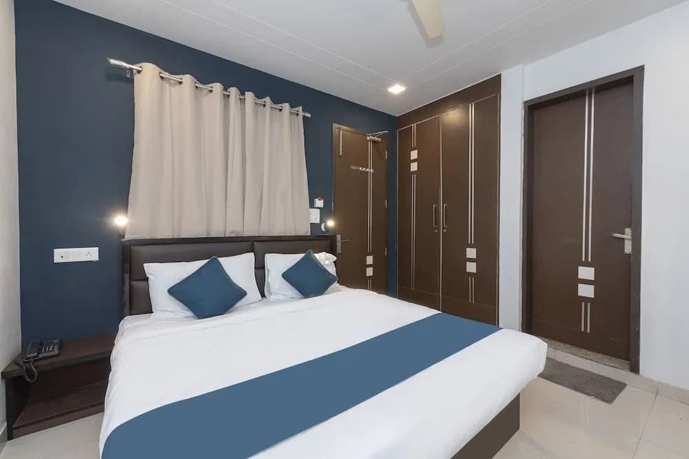SilverKey Executive Stays 45988 Pooth Kalan - photo 3