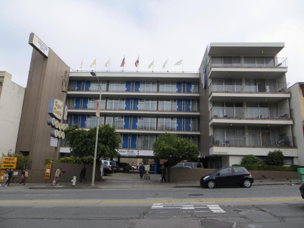 Royal Pacific Motor Inn - photo 23