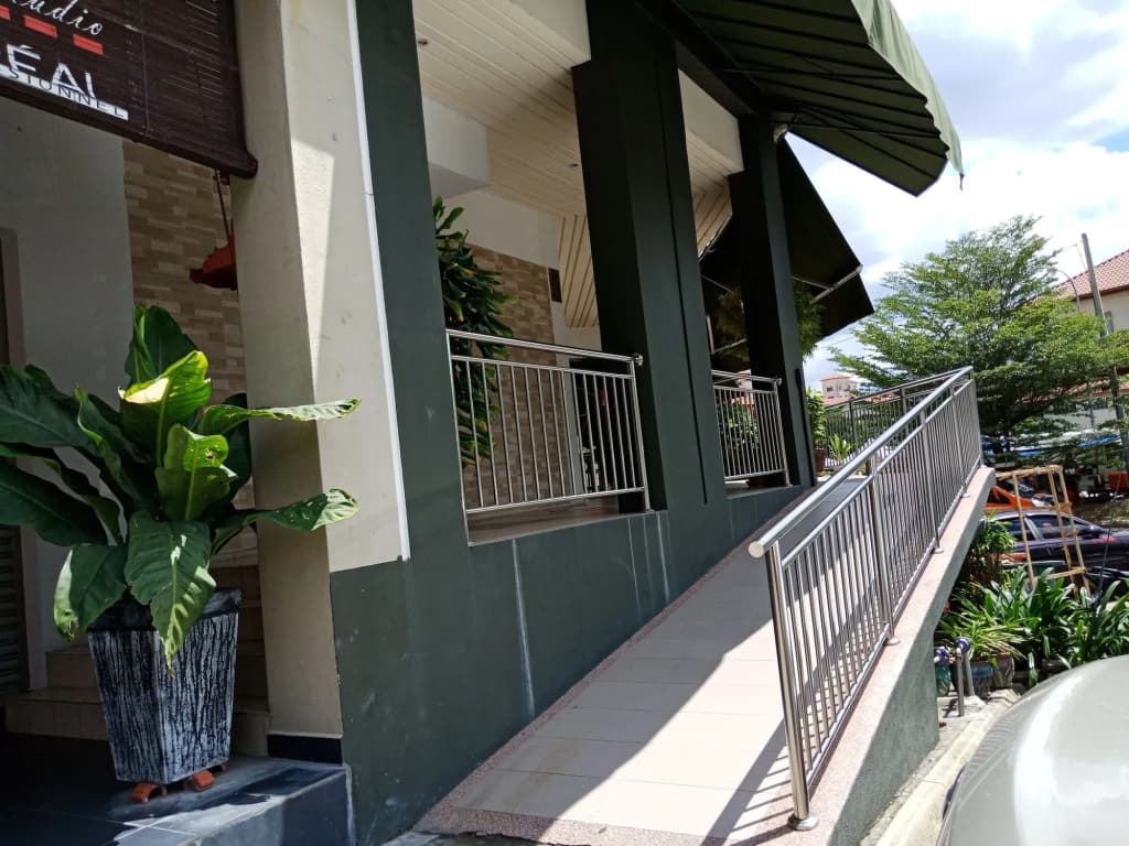 Hotel Zamburger Bukit Segar - photo 13