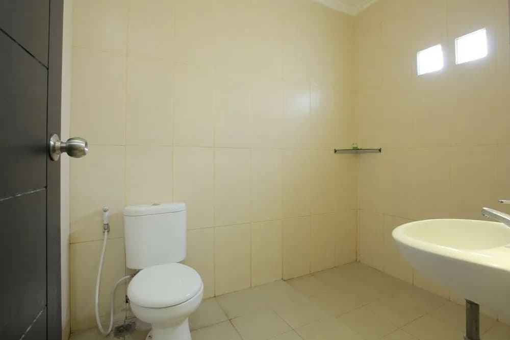 RedDoorz @ Nakula Timur - photo 8