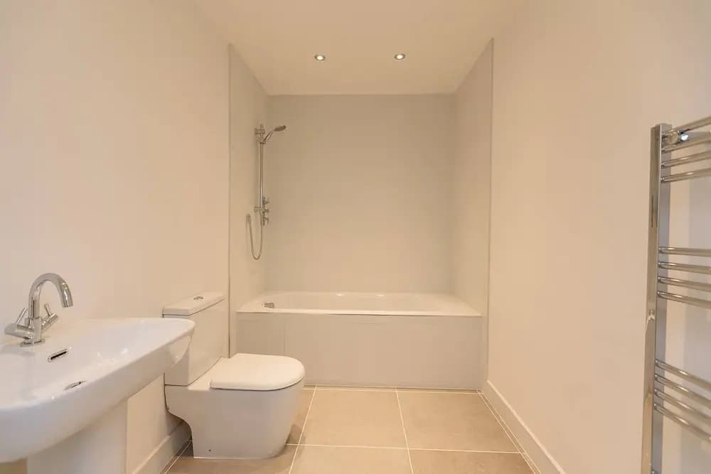 Cosy 2br, City Centre Apartment - photo 7