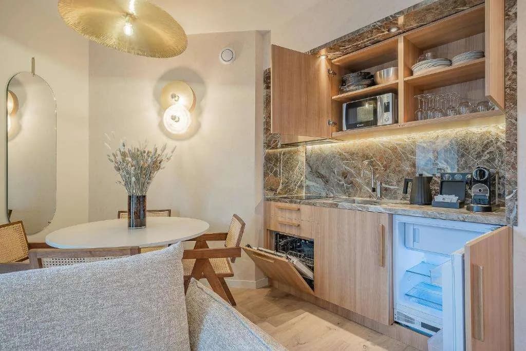 Yuna Porte Maillot - ApartHotel - photo 17