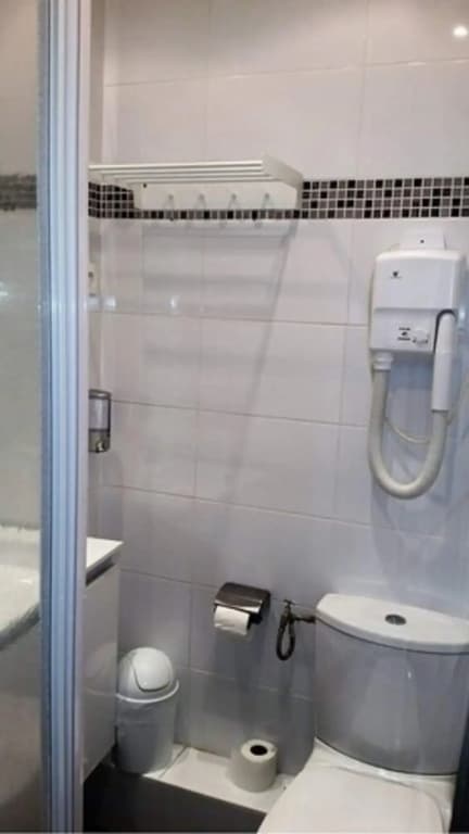 Hotel La Perle Montparnasse - photo 10