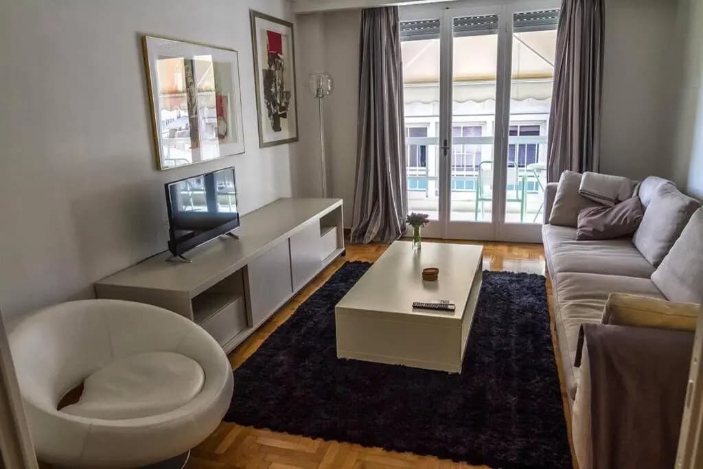 Veni Syntagma 5th Floor 2Bdr Apt - photo 3