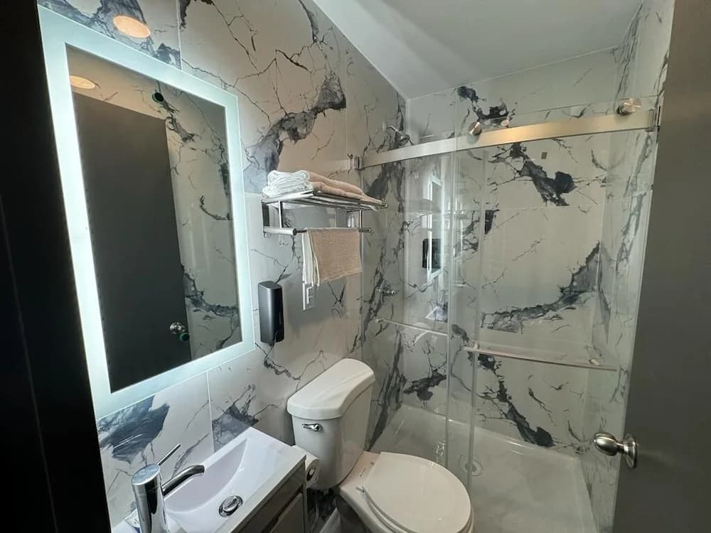 Moon Hotel Brooklyn - photo 11