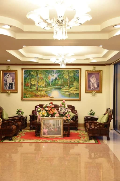 Sripet Hotel - photo 2