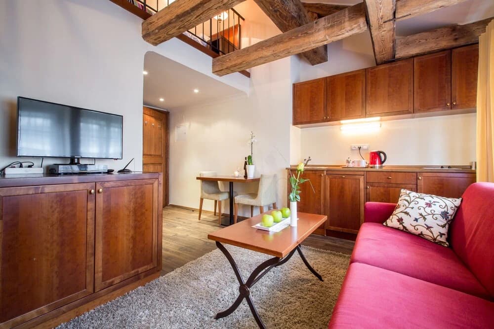 The Nicholas Hotel Residence - photo 23