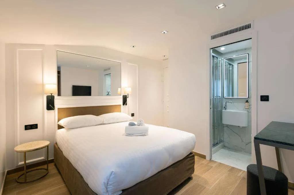 Hotel au Coeur de Republique - photo 20