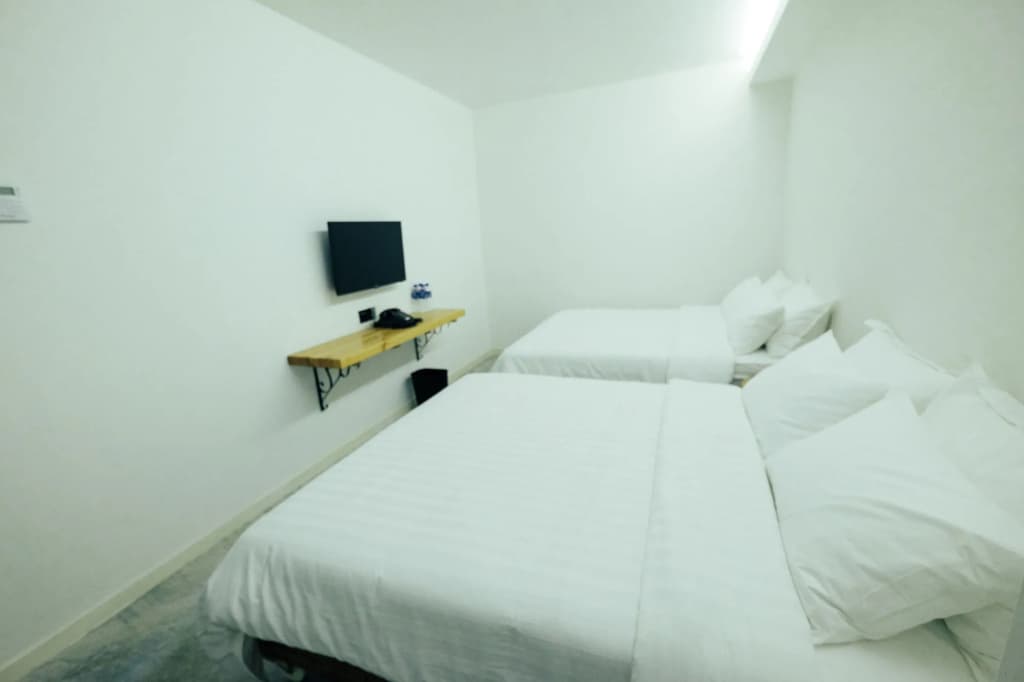 White Loft Hotel - photo 7