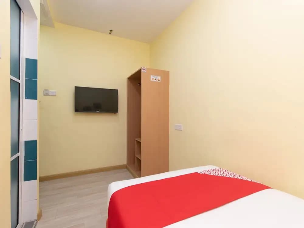 Labuan Avenue Hotel - photo 6