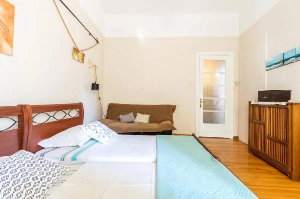 Beautiful appartment under Akropolis! - photo 2