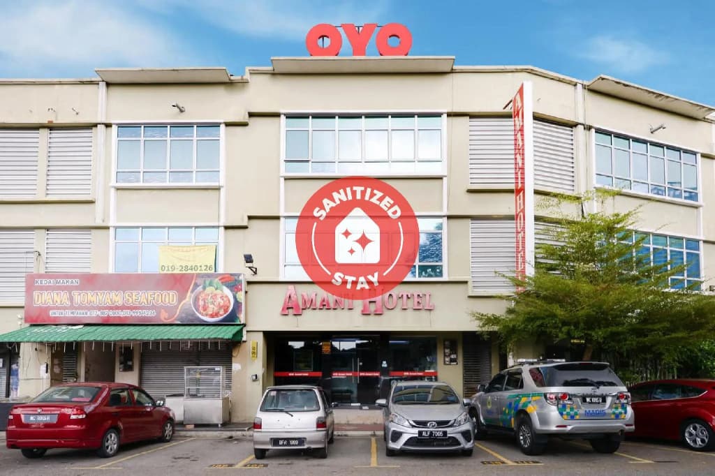 OYO 1102 Amani Hotel - main photo