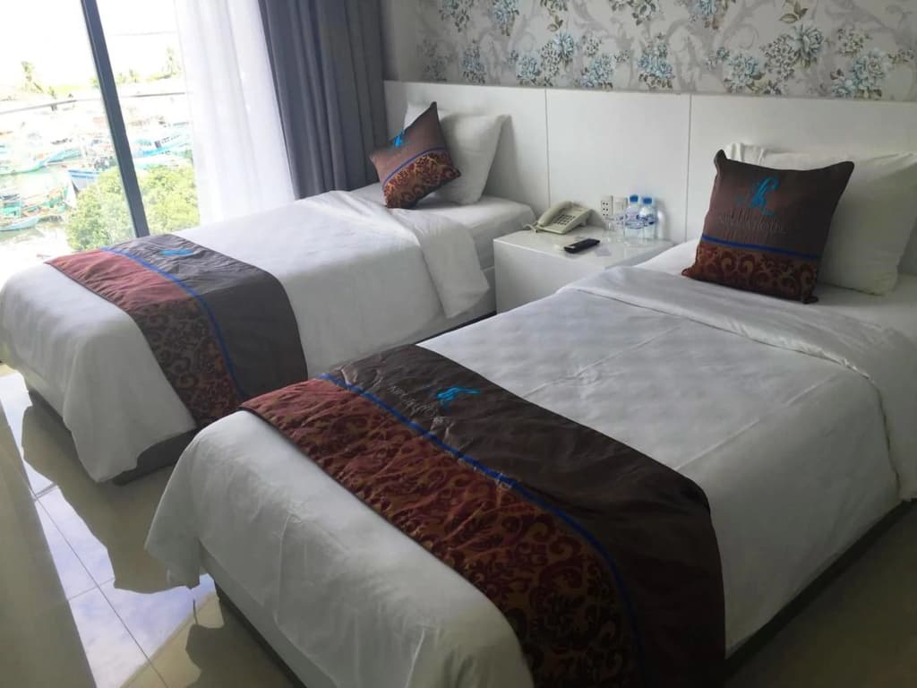 Nipola Hotel - photo 4