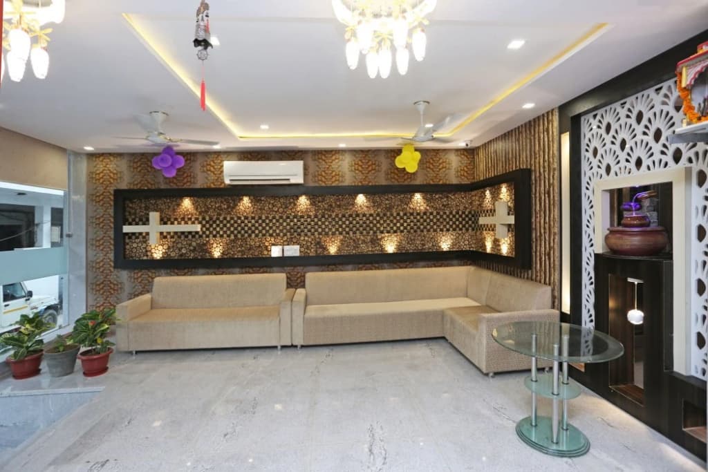 OYO 9268 Hotel Arch - photo 2