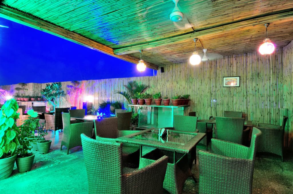 Hotel Aman Continental - photo 19