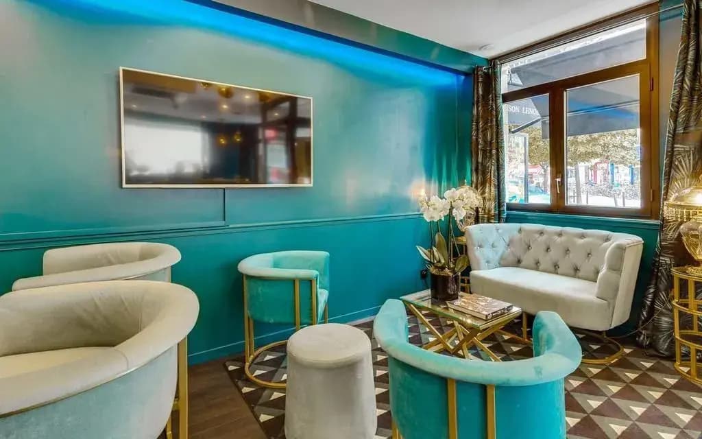 Hotel Carladez Cambronne - photo 18