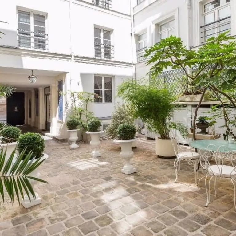 Orange Vendome I Bright 1-bed Apt Near the Louvre - photo 14
