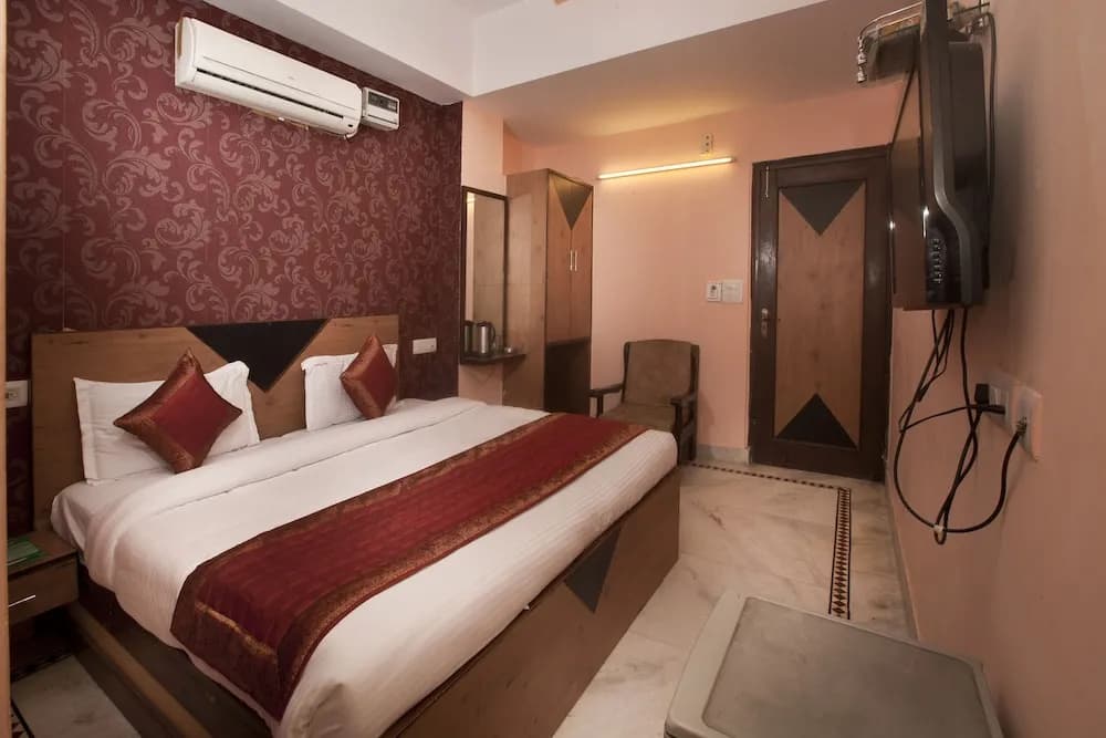 OYO 337 Hotel Anand - photo 7