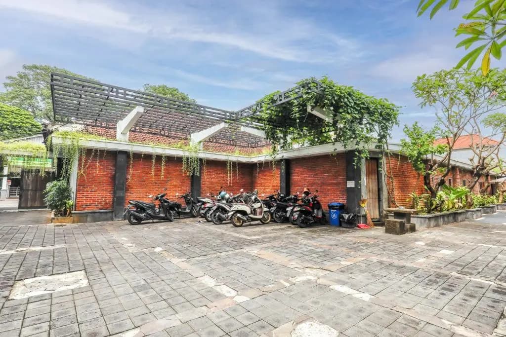 Puri Bagus Villa Legian Kuta - photo 19