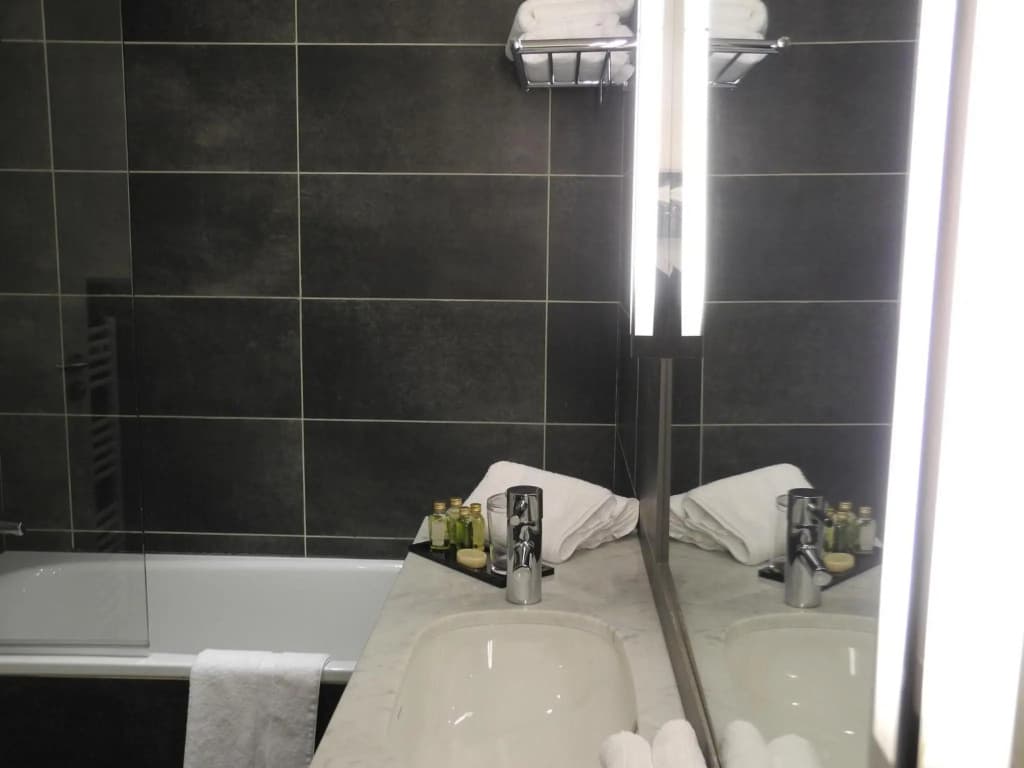 Hotel Marais Bastille - photo 8