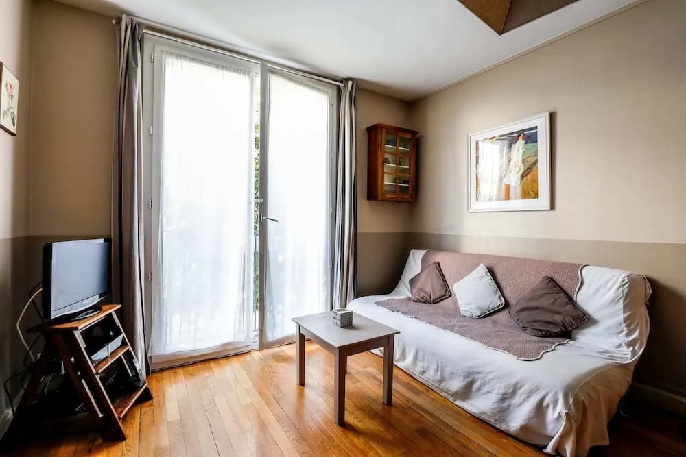 2 bedroom family apartment for 4 people by GuestReady - photo 4