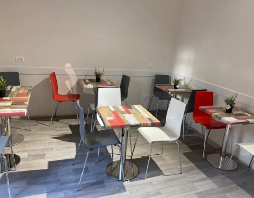 Newtown Hotel - Hostel - photo 18