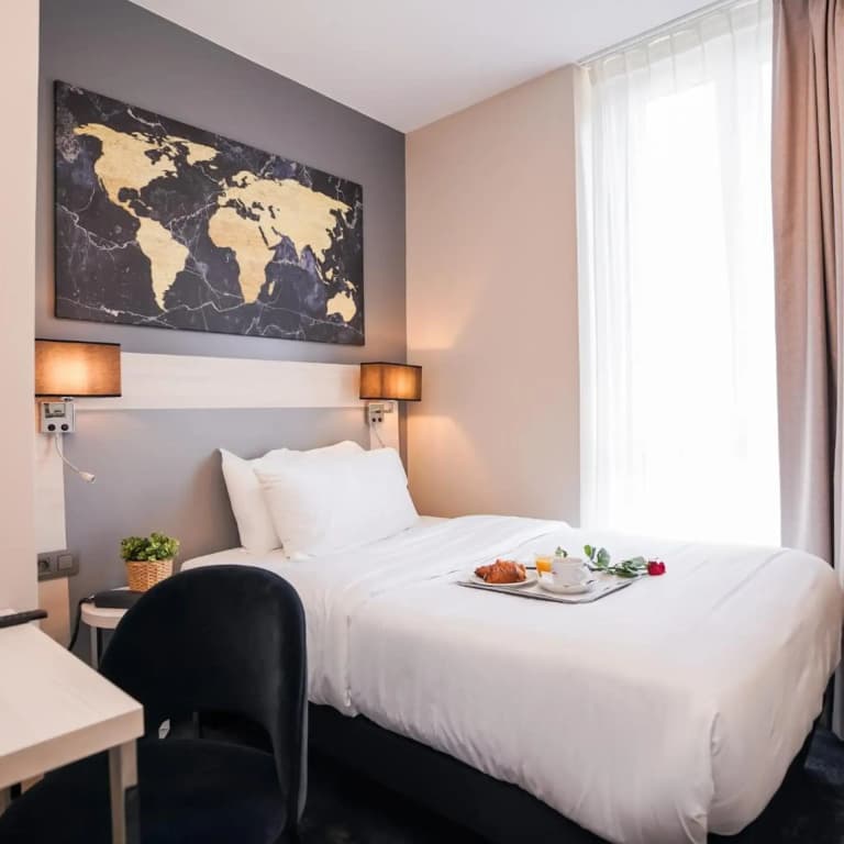 Hotel Univers - photo 37