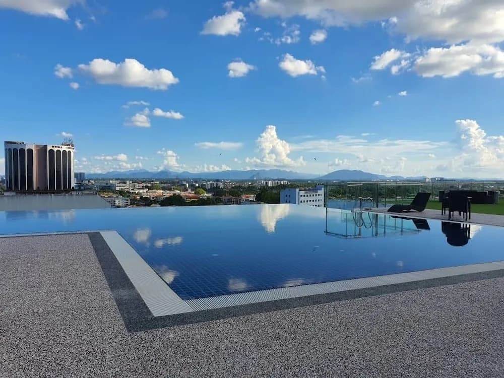 Regatta Suites Kuching - photo 14