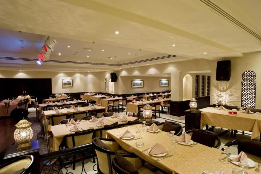 Carlton Tower Hotel - photo 12