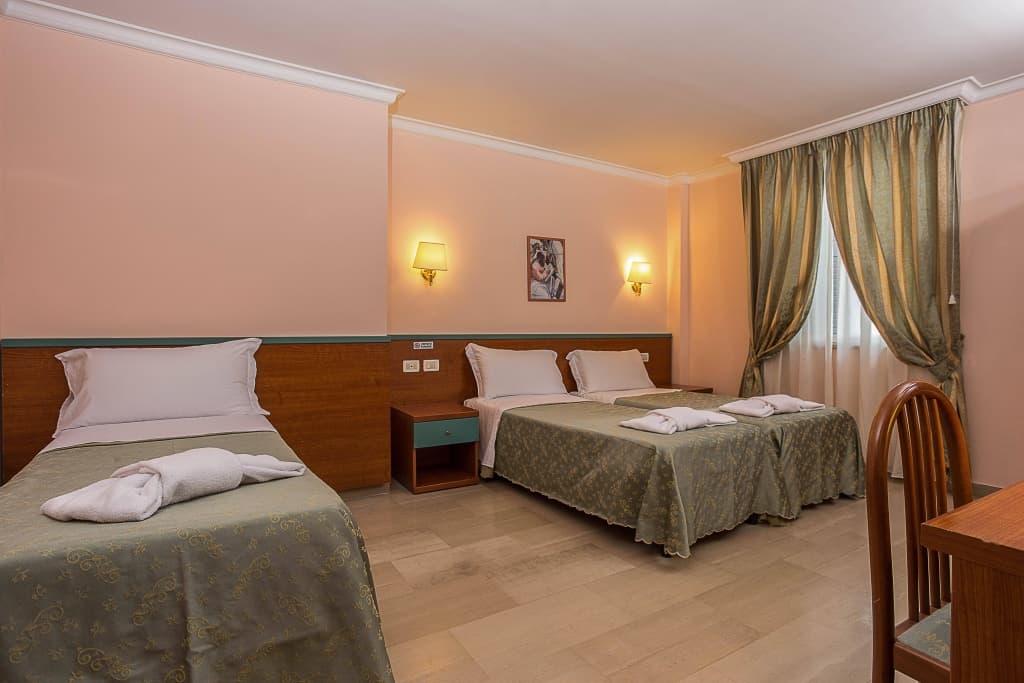 Hotel Center 3 - photo 2