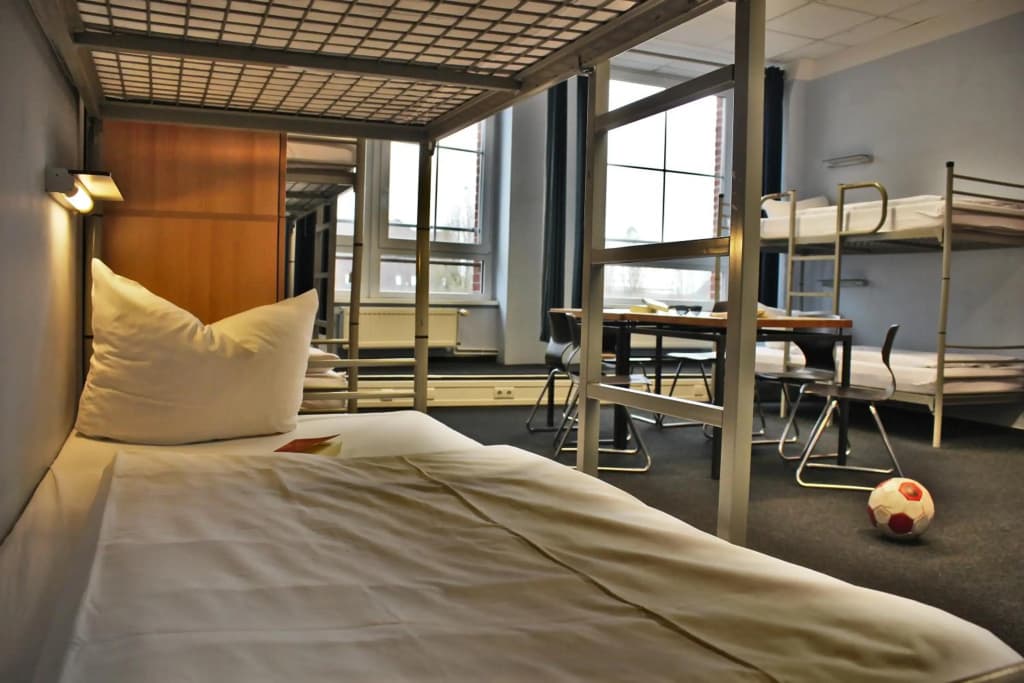 Industriepalast Hostel Berlin - photo 3