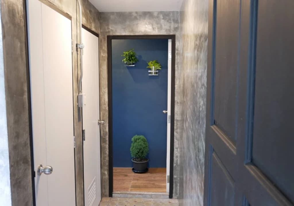 Neat Hostel - photo 11