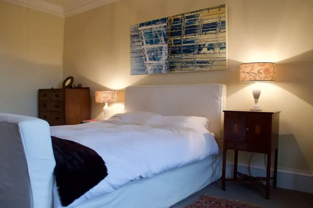 2 Bedroom West End Flat Sleeps 4 - photo 6