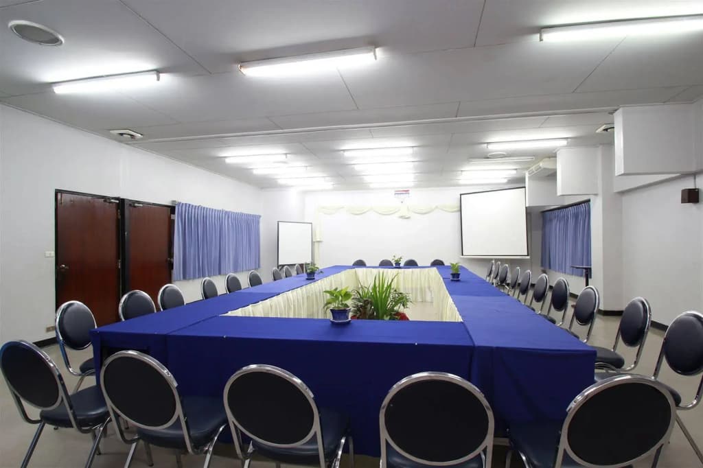YMCA International Hotel - photo 10