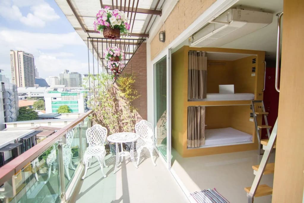 D Box Hostel - photo 22
