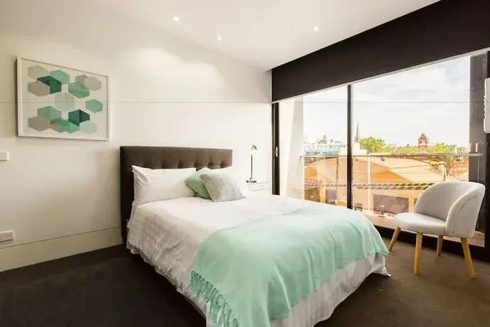 Renée - Beyond a Room Private Apartments - photo 2