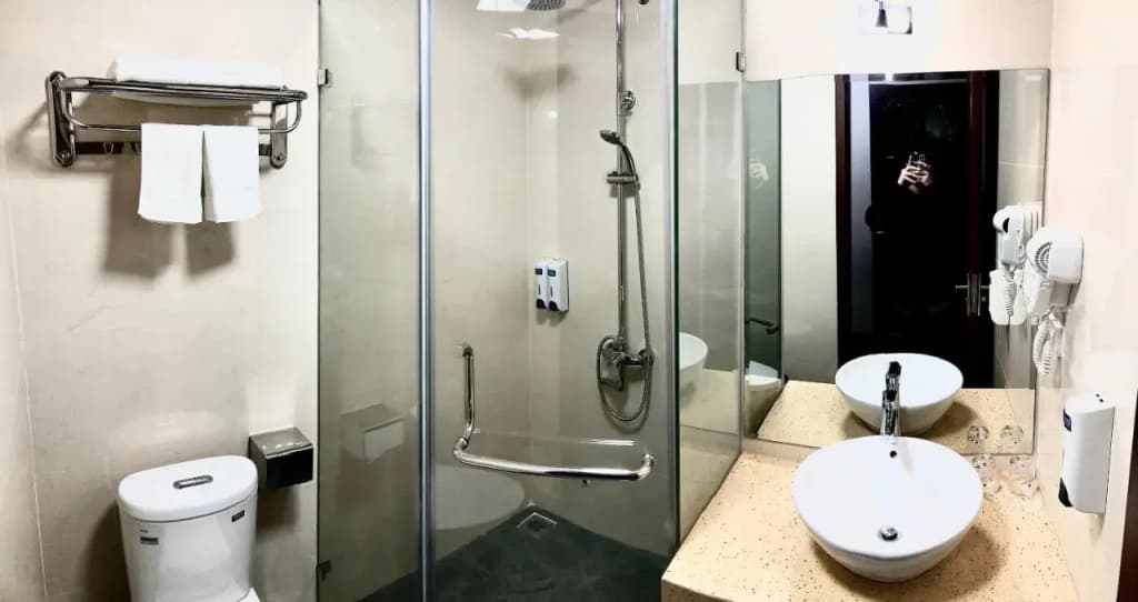 Viet Hoa Hotel - photo 3