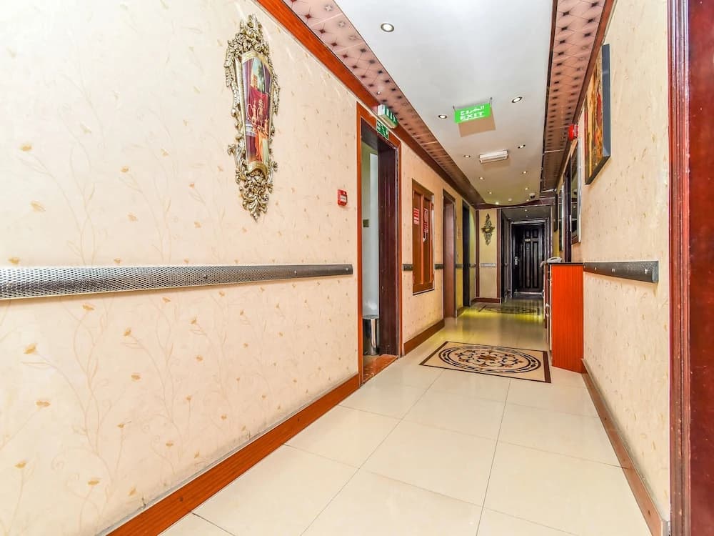 OYO 180 Evin Hotel - photo 12