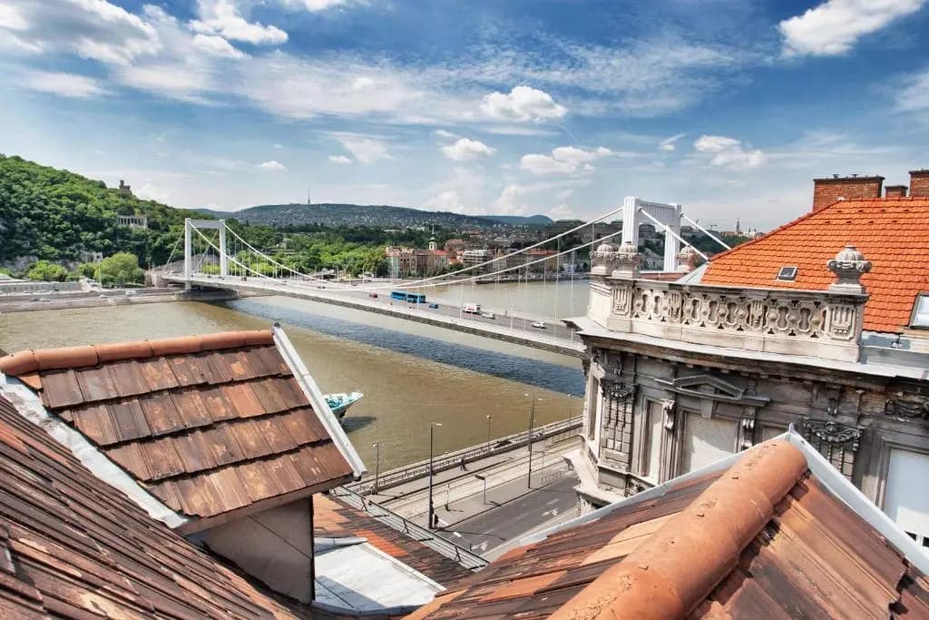 Riverside flat with King Castle view - photo 10