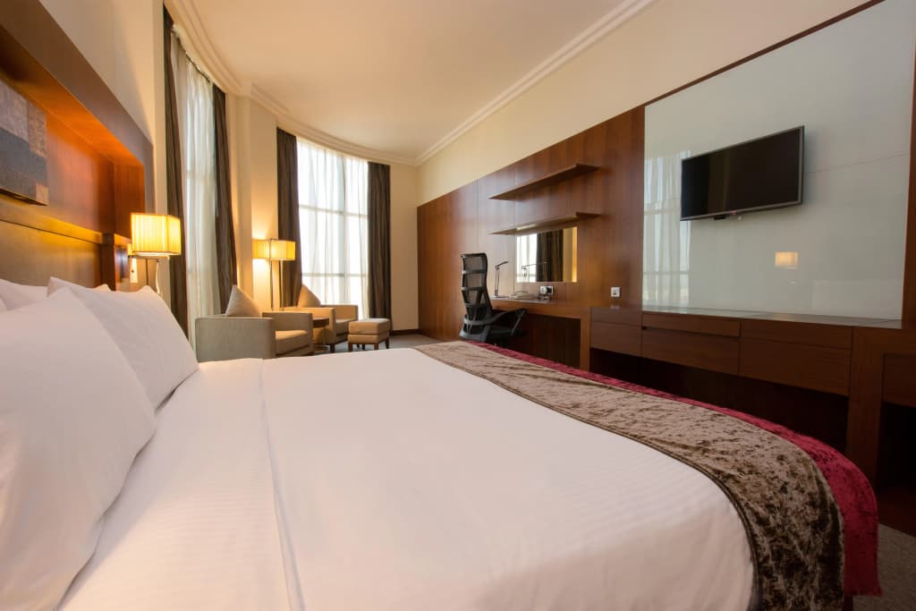 Holiday Inn Abu Dhabi by IHG - photo 4