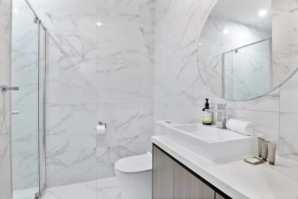 Bright 2-bed Glenroy Home With Courtyard - photo 6