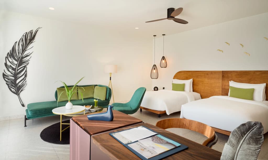 The Aviary Hotel - photo 41