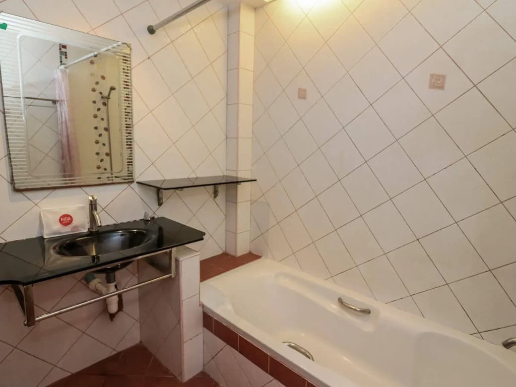 Nida Rooms Patong Pier Palace - photo 9